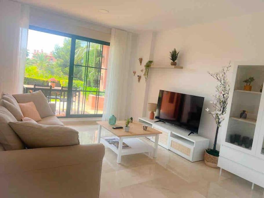 Apartamento lujo con jardin, Finestrat – Precios actualizados ...