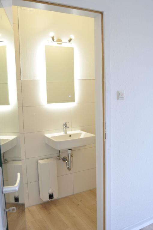 Koupelna v ubytování Akram Appartement II - Studio - Zentral und Ruhig