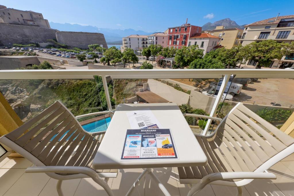 Balkón nebo terasa v ubytování Hotel Saint Christophe