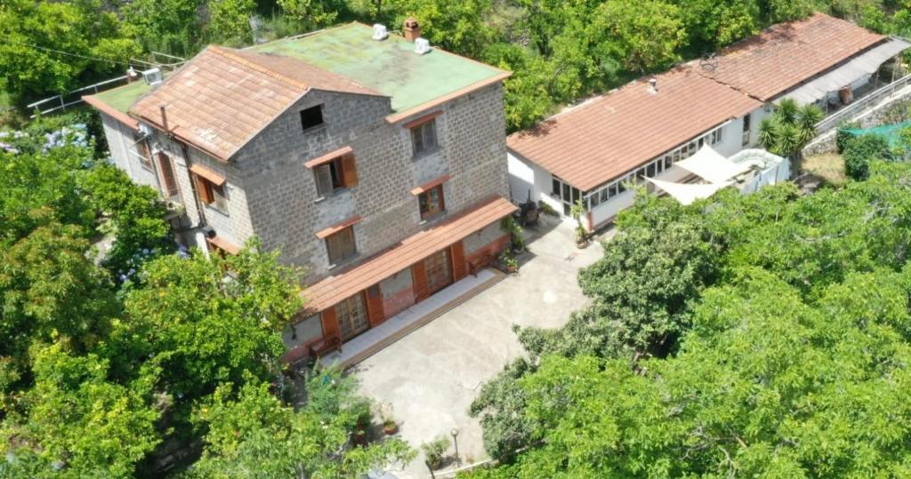 Budova, kde se bed and breakfast nachází
