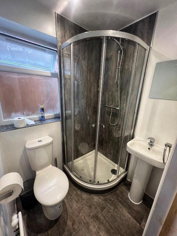 Modern comfortable quiet self contained apartments, Brackley Updated