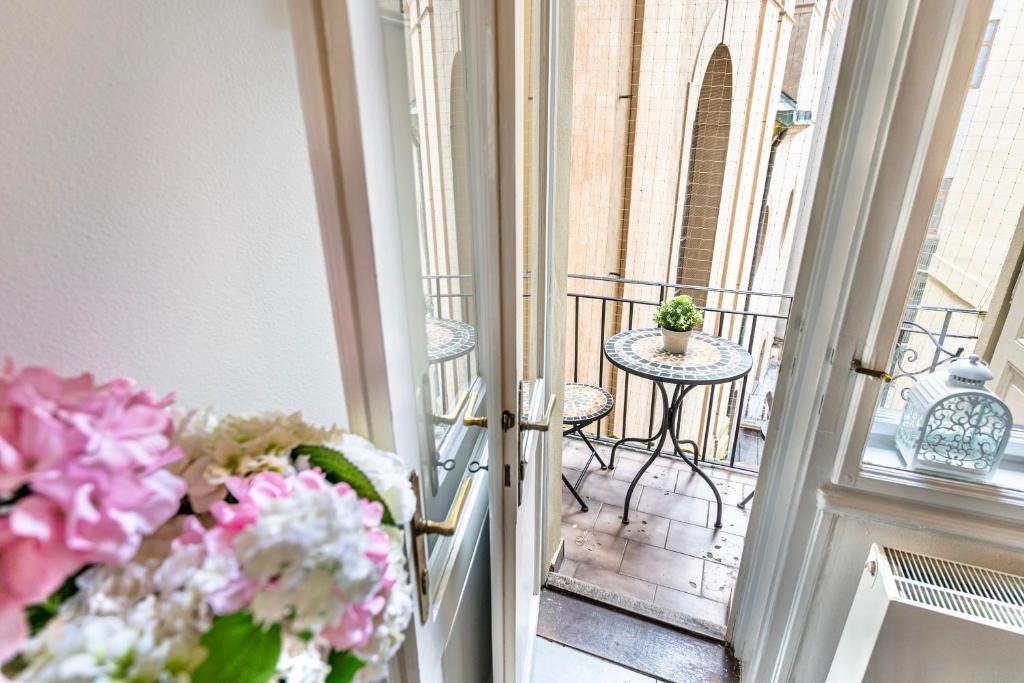 The Old Town Square & Parizska Apartments - 14