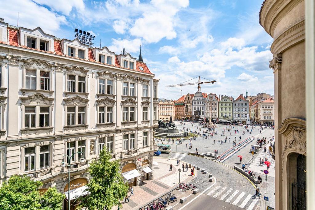 The Old Town Square & Parizska Apartments - 4