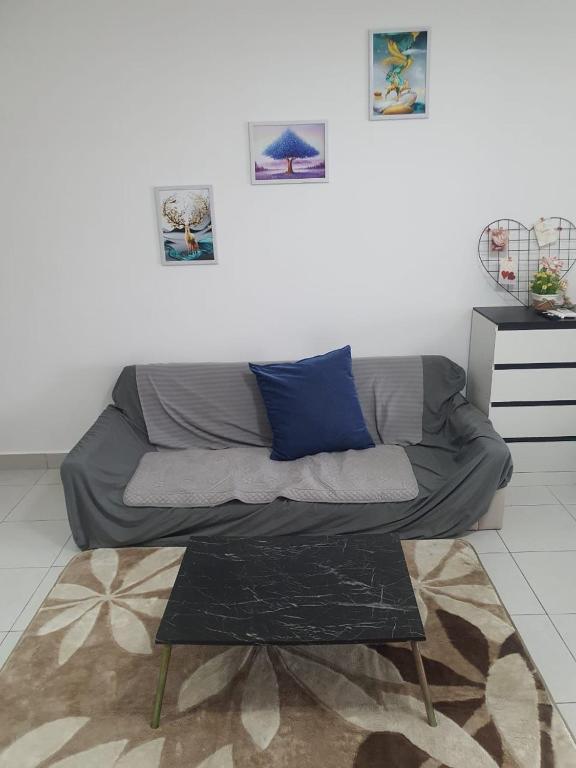 Ruang duduk di The netizen studio mrt cheras