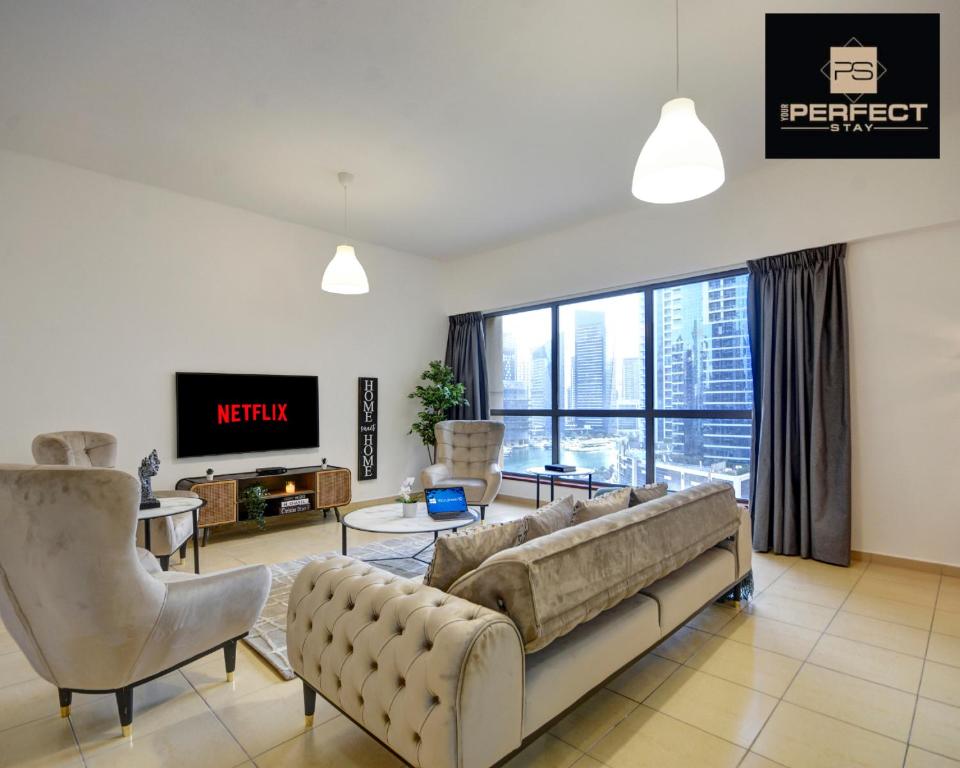 Jumeirah Beach Residence By Your Perfect Stay Short Lets Dubai with Marina Views Large Balcony, Gym and Swimming Pool