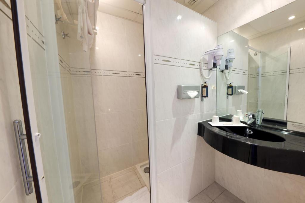 Hotel Saint Christophe - Standard Doppelzimmer Mit Seitlichem Meerblick