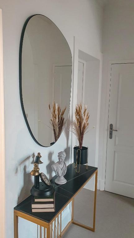 Zdjęcie z galerii obiektu Appartement T3 à deux pas du centre-ville w mieście Vichy