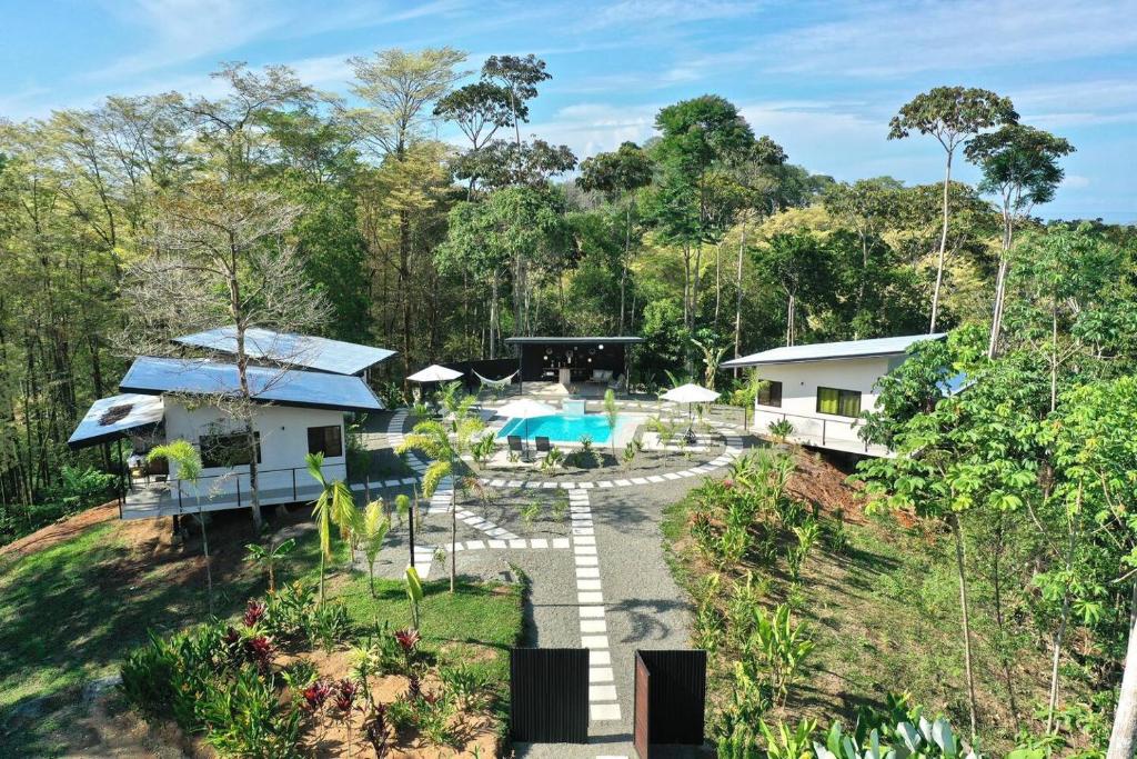 Bazén v ubytování Sharma Costa Rica - Heliconia Casita nebo v jeho okolí
