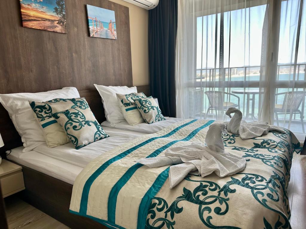 Postel nebo postele na pokoji v ubytování One Bedroom Private Apartment Paradiso B 501