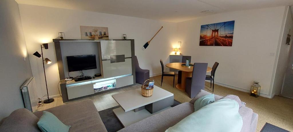 Maison Paimpol à 3 min à pied de la mer - Housity