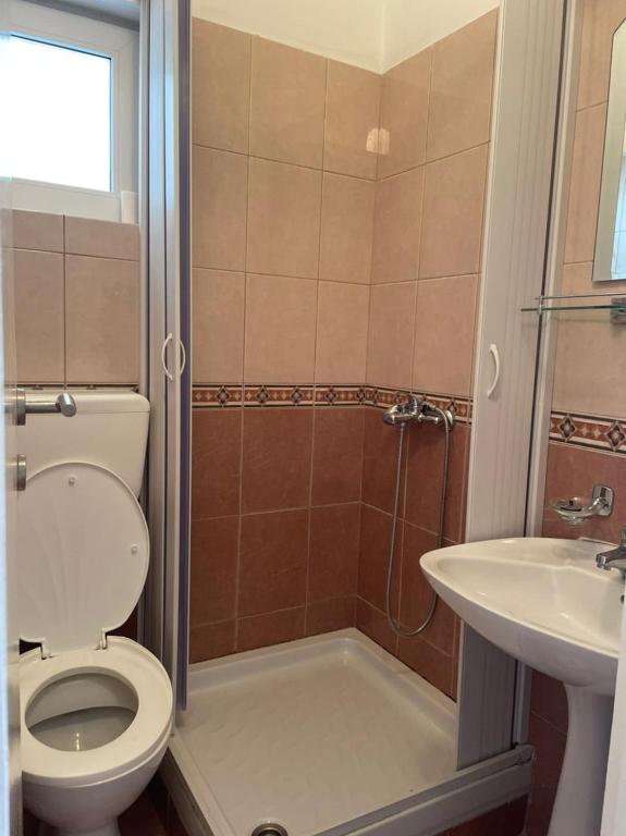 Koupelna v ubytování Jelić apartmani