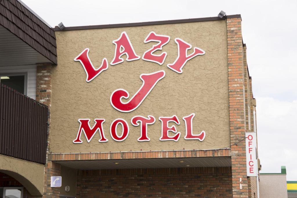 Certifikát, hodnocení, plakát nebo jiný dokument vystavený v ubytování Lazy J Motel