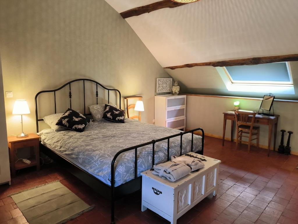 Chambres d'Hôtes Montjouan - ラージ ダブルルーム