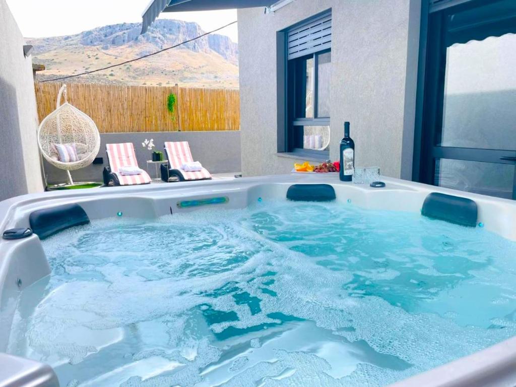 Fotografie z fotogalerie ubytování Yalarent Melody- Suites with privat pools v destinaci Migdal
