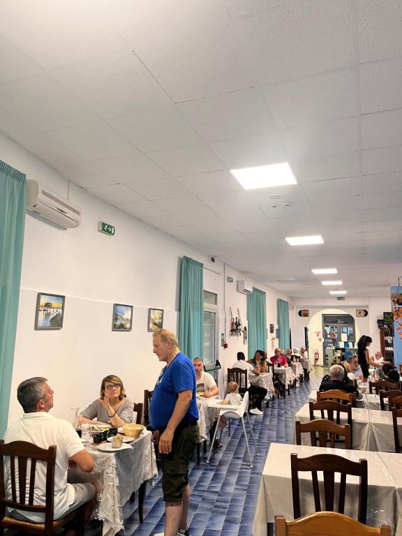 Επισκέπτες που μένουν στο Hotel Valente