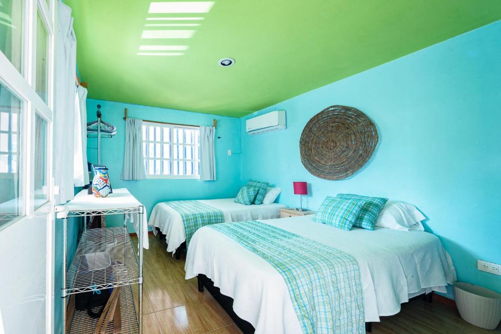 Postel nebo postele na pokoji v ubytování Beach house