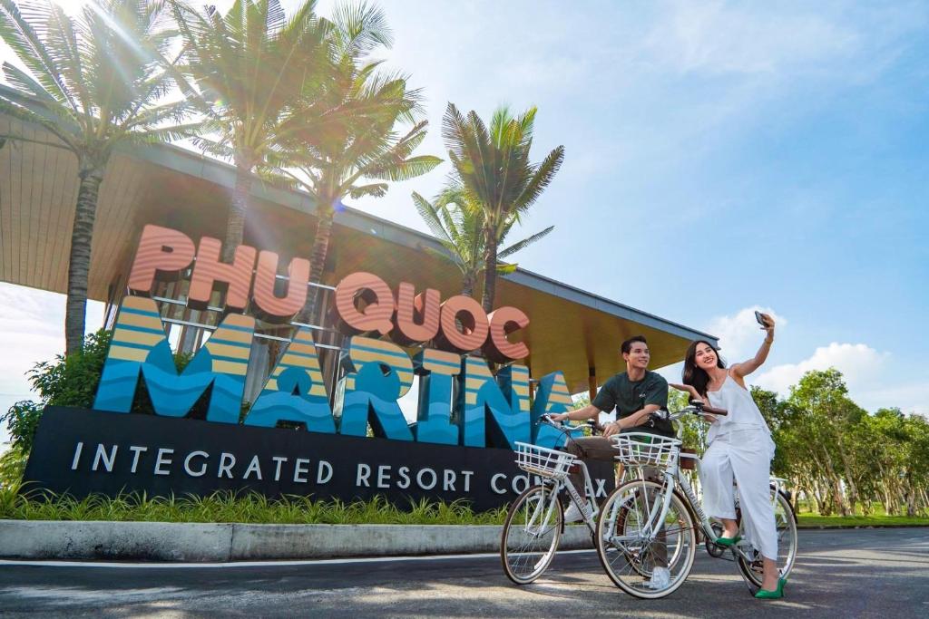 Hosté ubytování Marina resort Waterfront Minh Phu Quoc lodge beach swimming pool
