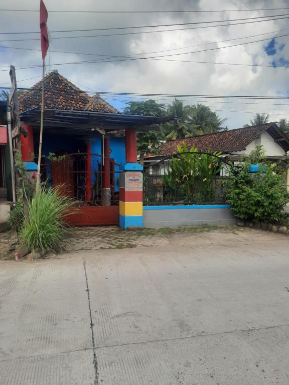 Red Beach Homestay - Housity