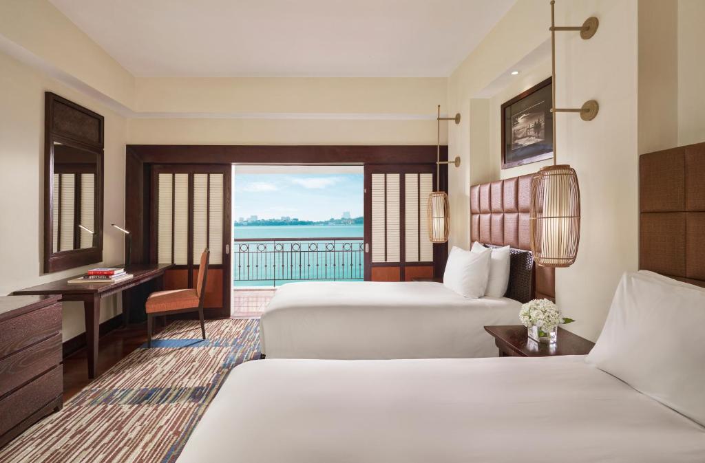 Posezení v ubytování InterContinental Hanoi Westlake by IHG
