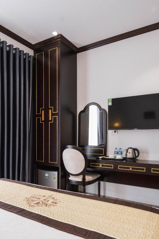 Kuchyň nebo kuchyňský kout v ubytování Navy Hotel Hà Nội