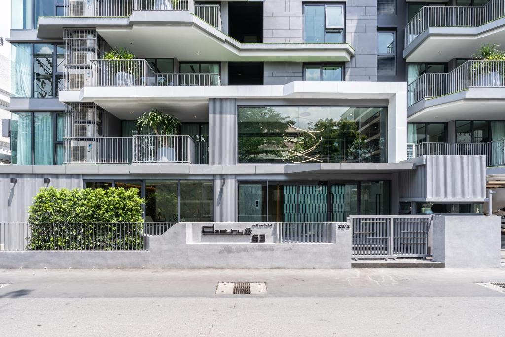 Destiny63 Ekamai Apartment - Resim 9