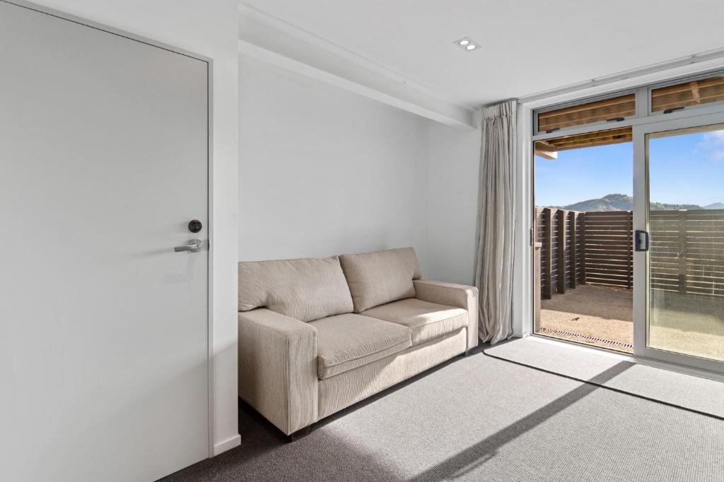 Sounds Studio - Picton Downstairs Unit - Resim 10