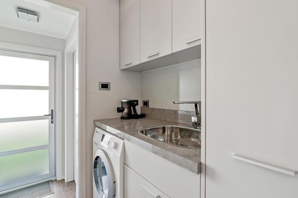 Seaside Sounds - Picton Upstairs Unit - Resim 17