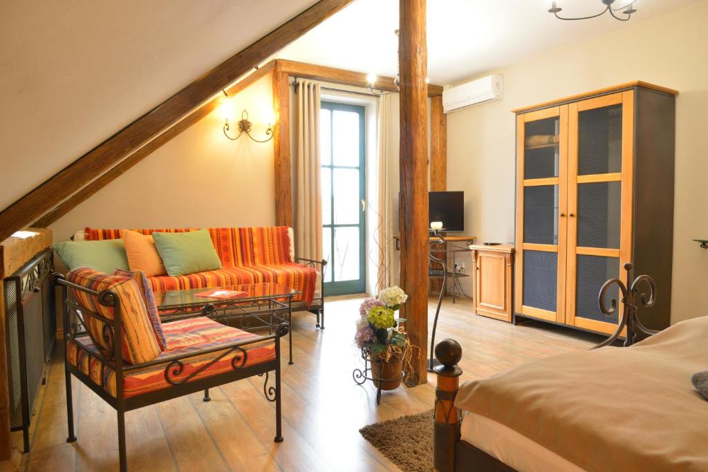 Posezení v ubytování Hotel Via Ironia