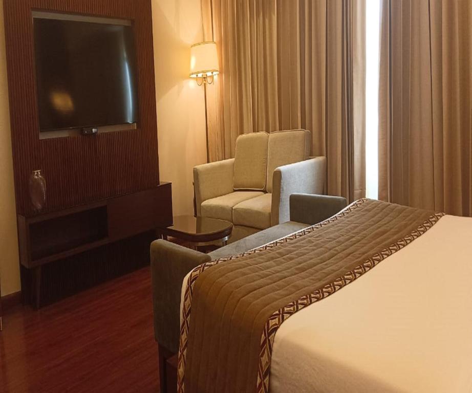 Hotel Home In By Amrik Sukhdev - Suite Con Vista A La Ciudad