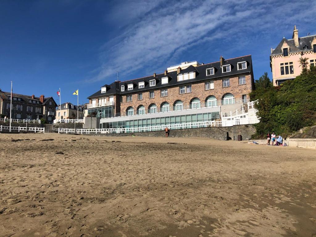 L'Appartement de la Plage - １ベッドルームのあるアパート
