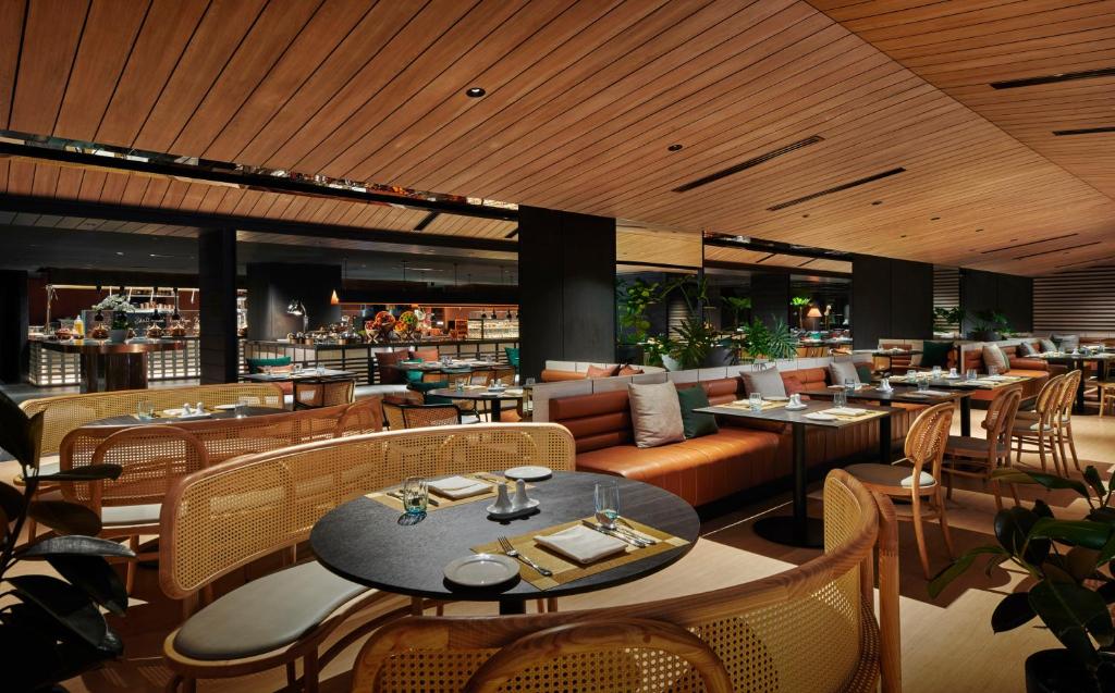 Restaurace v ubytování PARKROYAL COLLECTION Kuala Lumpur