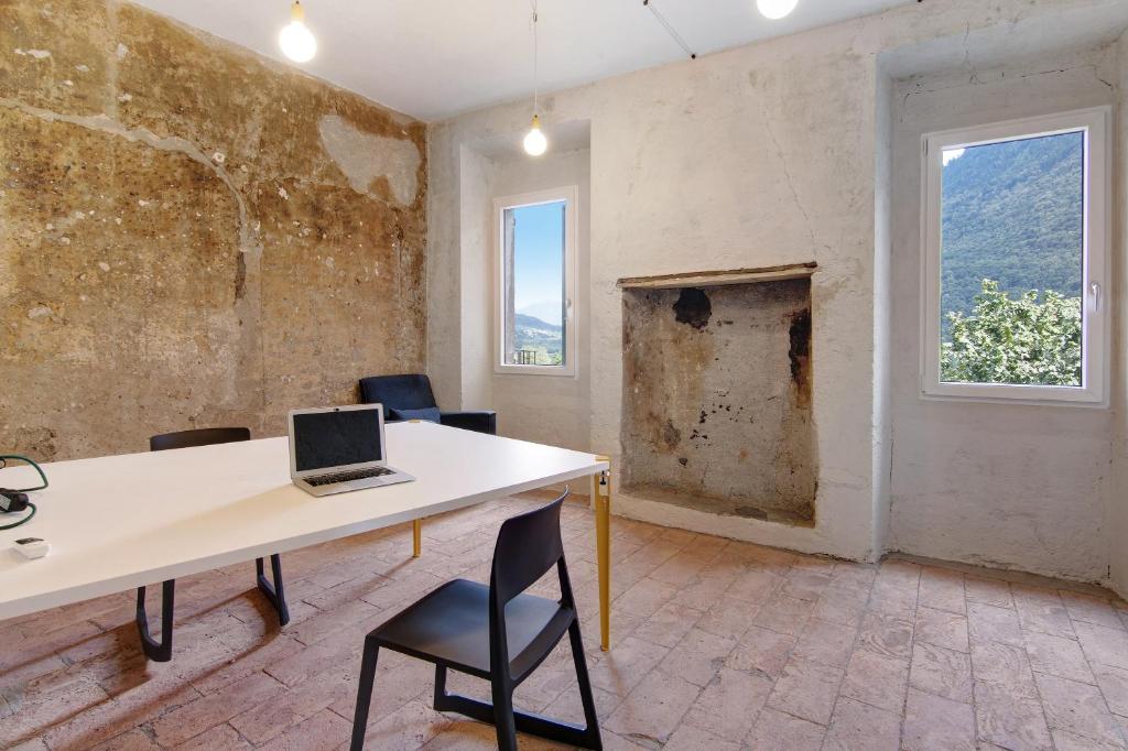 Fotografie z fotogalerie ubytování Workation Castle - Casa Tremezzo v destinaci Carlazzo
