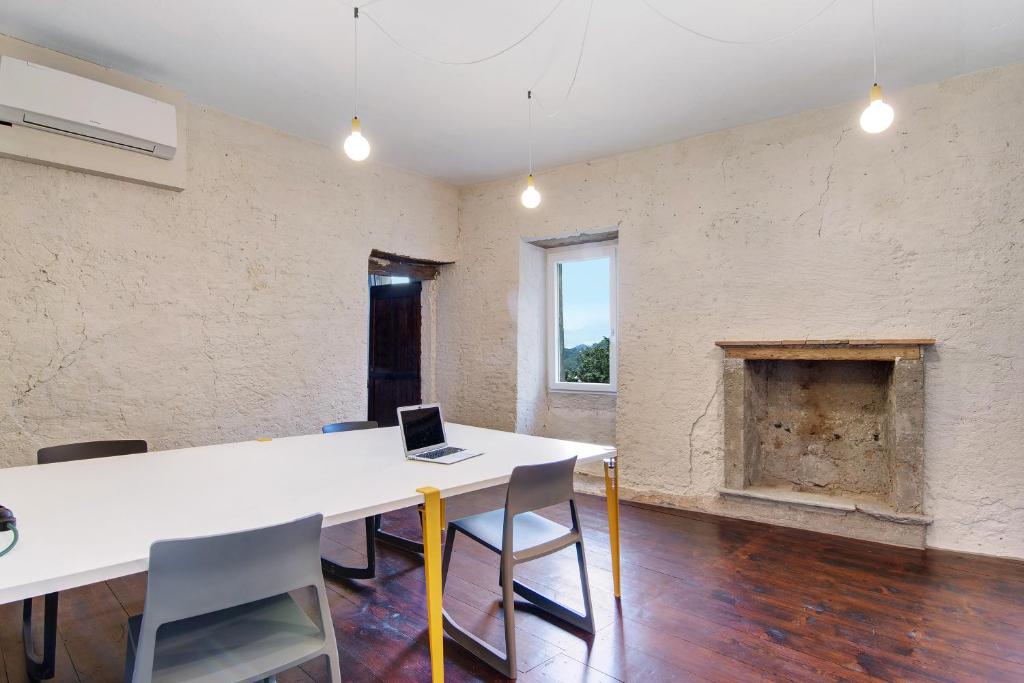 Fotografie z fotogalerie ubytování Workation Castle - Casa Tremezzo v destinaci Carlazzo