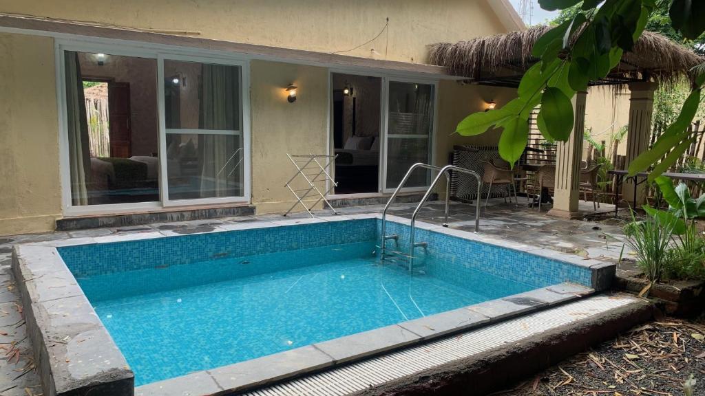 Bhil's Kabeela Resort & Spa Kanha - Коттедж с двумя спальнями
