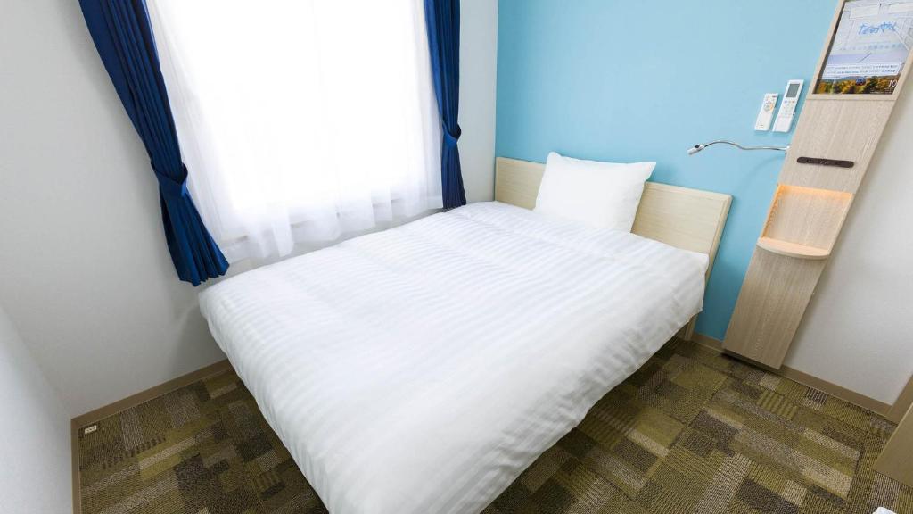 Toyoko Inn Oyama-eki Higashi-guchi No.2 - Einzelzimmer Mit Doppelbett - Rauchen