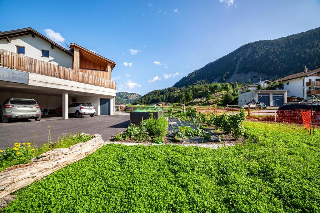 Nespecifikovaný výhled na hory nebo výhled na hory při pohledu z apartmánu