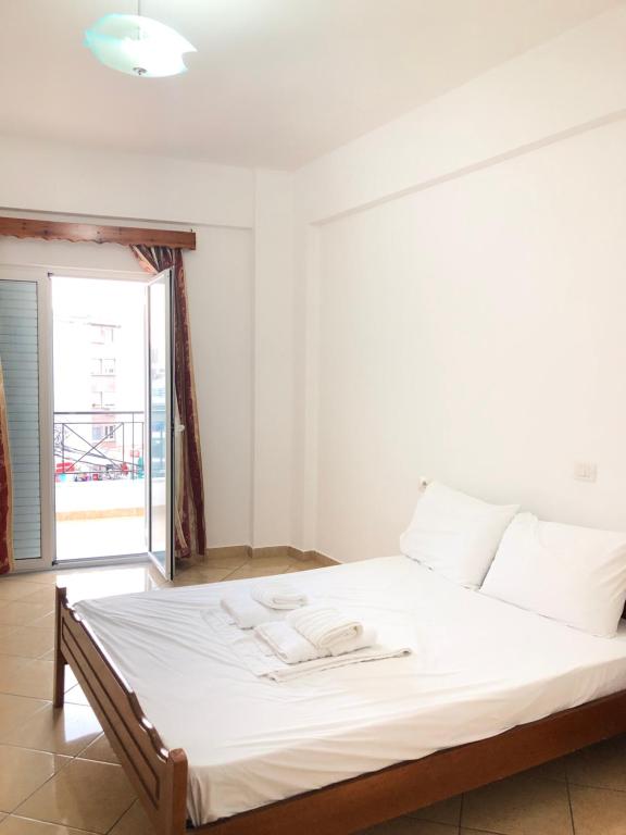 Center Hotel Pirro - Imazhi 8