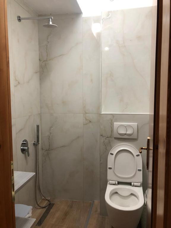 Center Hotel Pirro - Imazhi 7