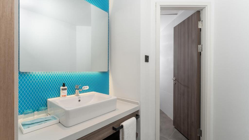 Holiday Inn Express Kunming Panlong, an IHG Hotel - Standaard King Room Met Bankbed