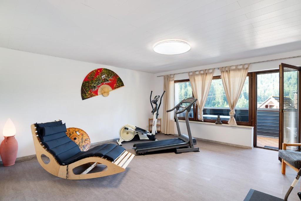 Fitness centrum a/nebo fitness zařízení v ubytování Haus Erika Ferienwohnung 1