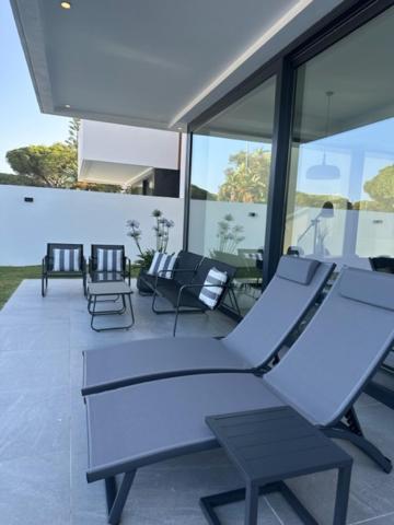 Fotografie z fotogalerie ubytování VILLA SARAH Barrosa Playa v destinaci Chiclana de la Frontera