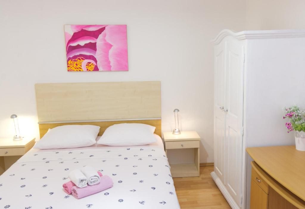 ꕥ ROOMS SUNCE, Family choice, Best Panoramic view, Supetar Island Brac - Habitación Triple Con Baño Compartido