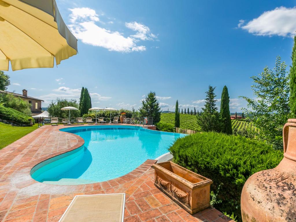 The swimming pool at or close to Holiday Home Casa Mori by Interhome