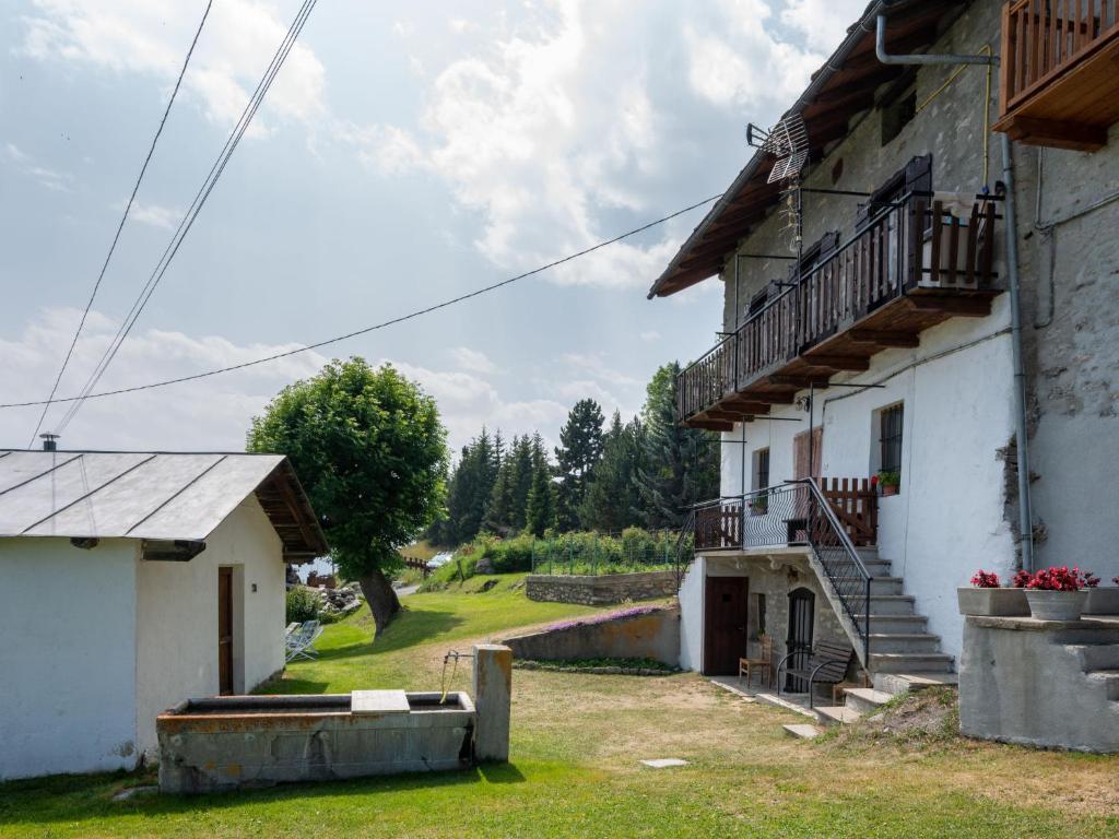 Budynek, w którym mieści się apartament