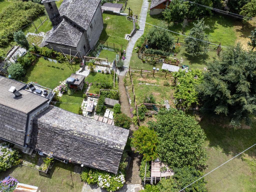 Zahrada ubytování Chalet Il Gianlupo by Interhome