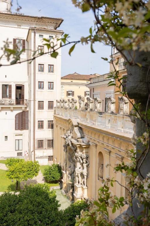 Hotel Vilòn - Small Luxury Hotels of the World - Resim 33