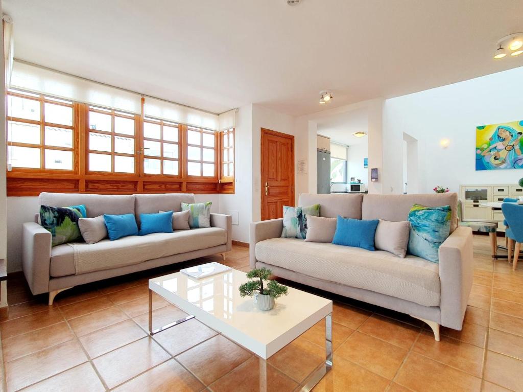 A seating area at Casa Piscis