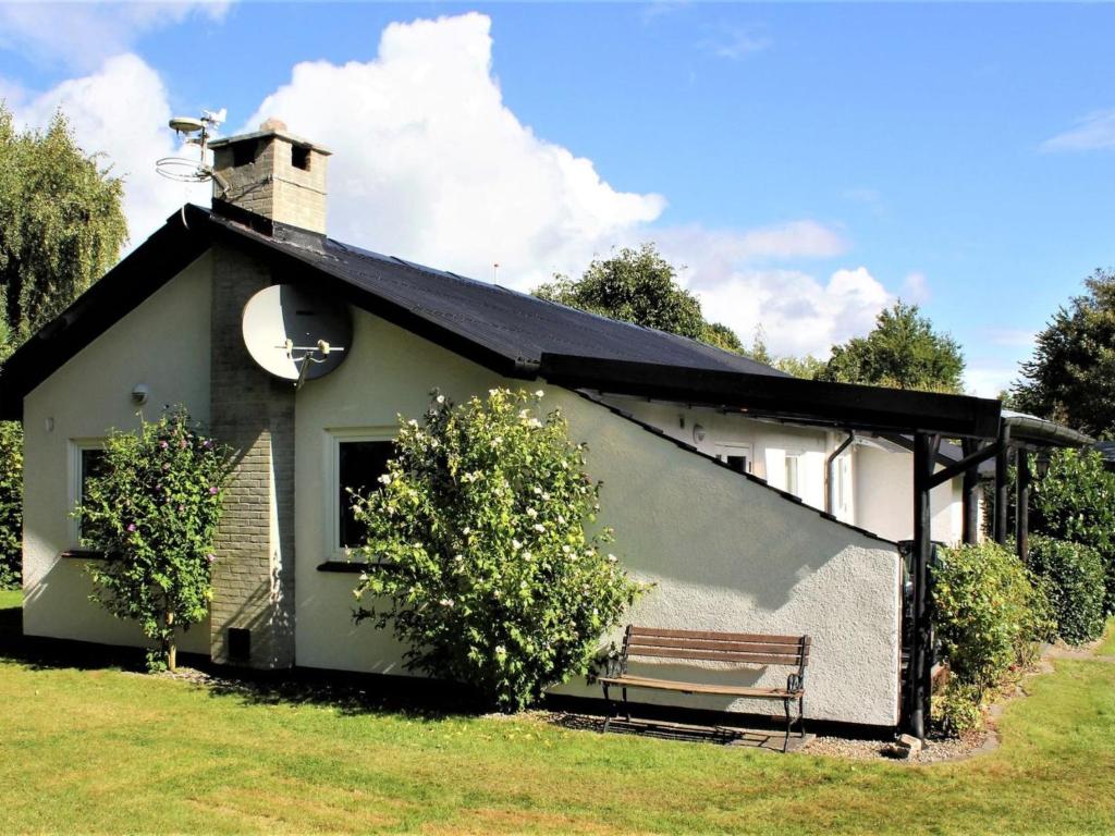 Το κτήριο όπου στεγάζεται  η παραθεριστική κατοικία