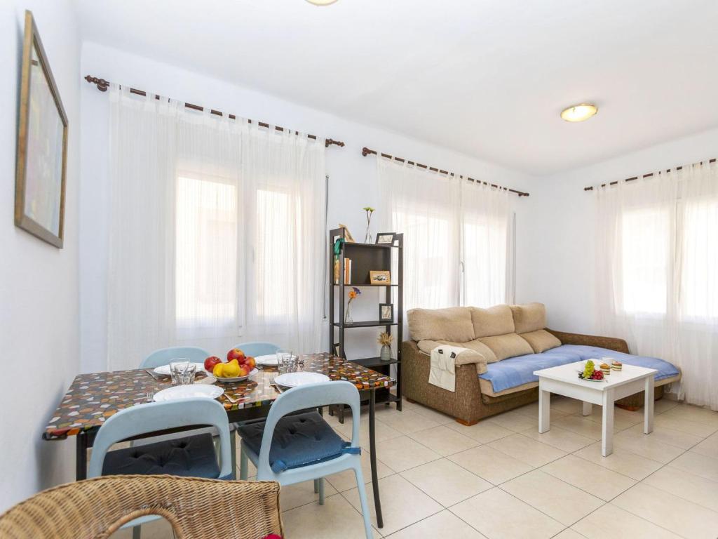Fotografia z galérie ubytovania Apartment Lloret Beach by Interhome v Lloret de Mar