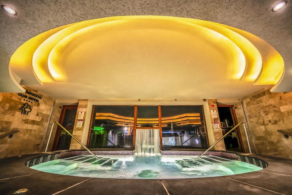 Erdospuszta Club Hotel Fenyves - Resim 14